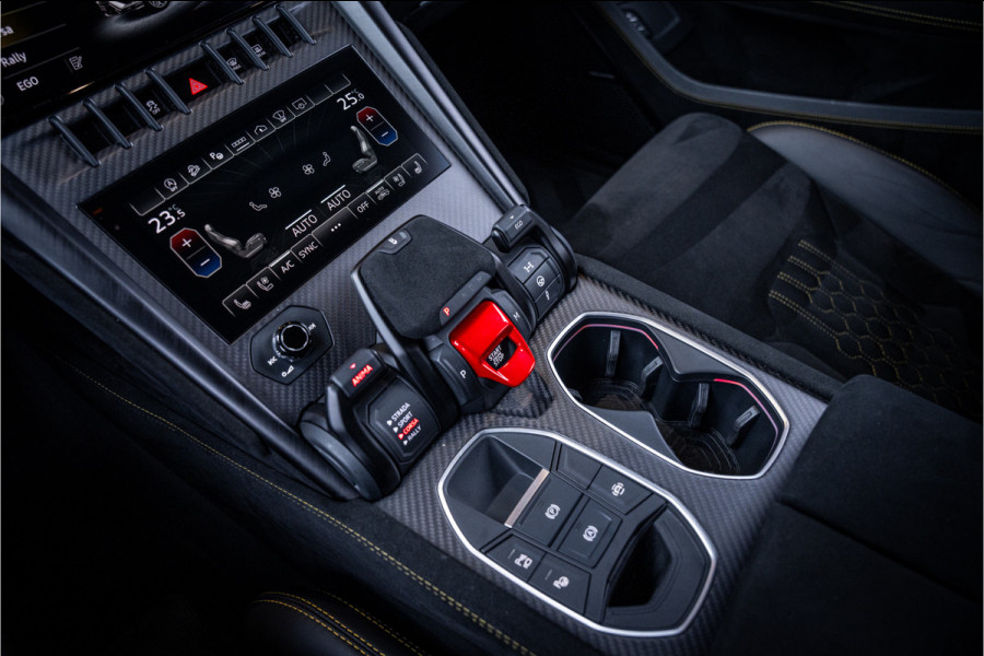 Lamborghini Urus 4.0 V8 Performante - Full Carbon | Full PPF | Akrapovic | B&O Adv. | Stoelkoeling & Massage