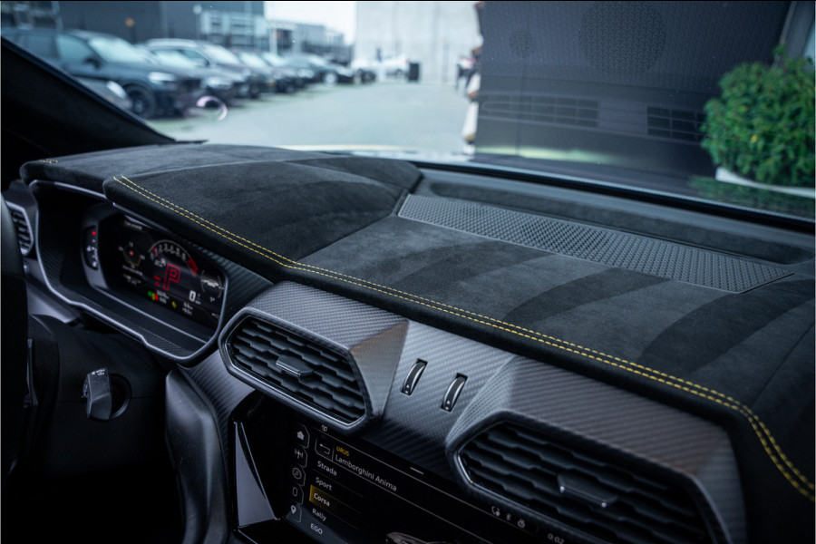 Lamborghini Urus 4.0 V8 Performante - Full Carbon | Full PPF | Akrapovic | B&O Adv. | Stoelkoeling & Massage