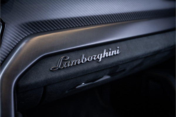Lamborghini Urus 4.0 V8 Performante - Full Carbon | Full PPF | Akrapovic | B&O Adv. | Stoelkoeling & Massage