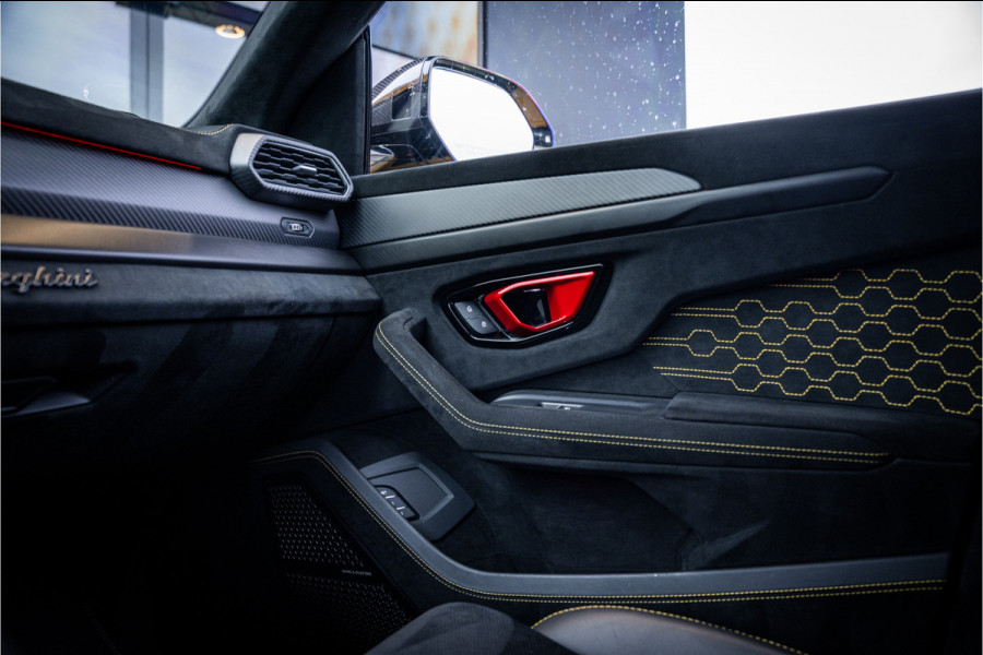 Lamborghini Urus 4.0 V8 Performante - Full Carbon | Full PPF | Akrapovic | B&O Adv. | Stoelkoeling & Massage