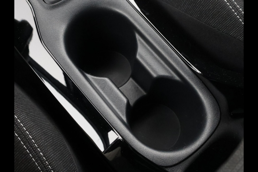 Toyota Corolla Touring Sports HYBRID 140 BI-TONE ACTIVE GARANTIE TOT 06-2033 NAVIGATIE . ACHTERUITRIJ CAMERA . KEYLESS START