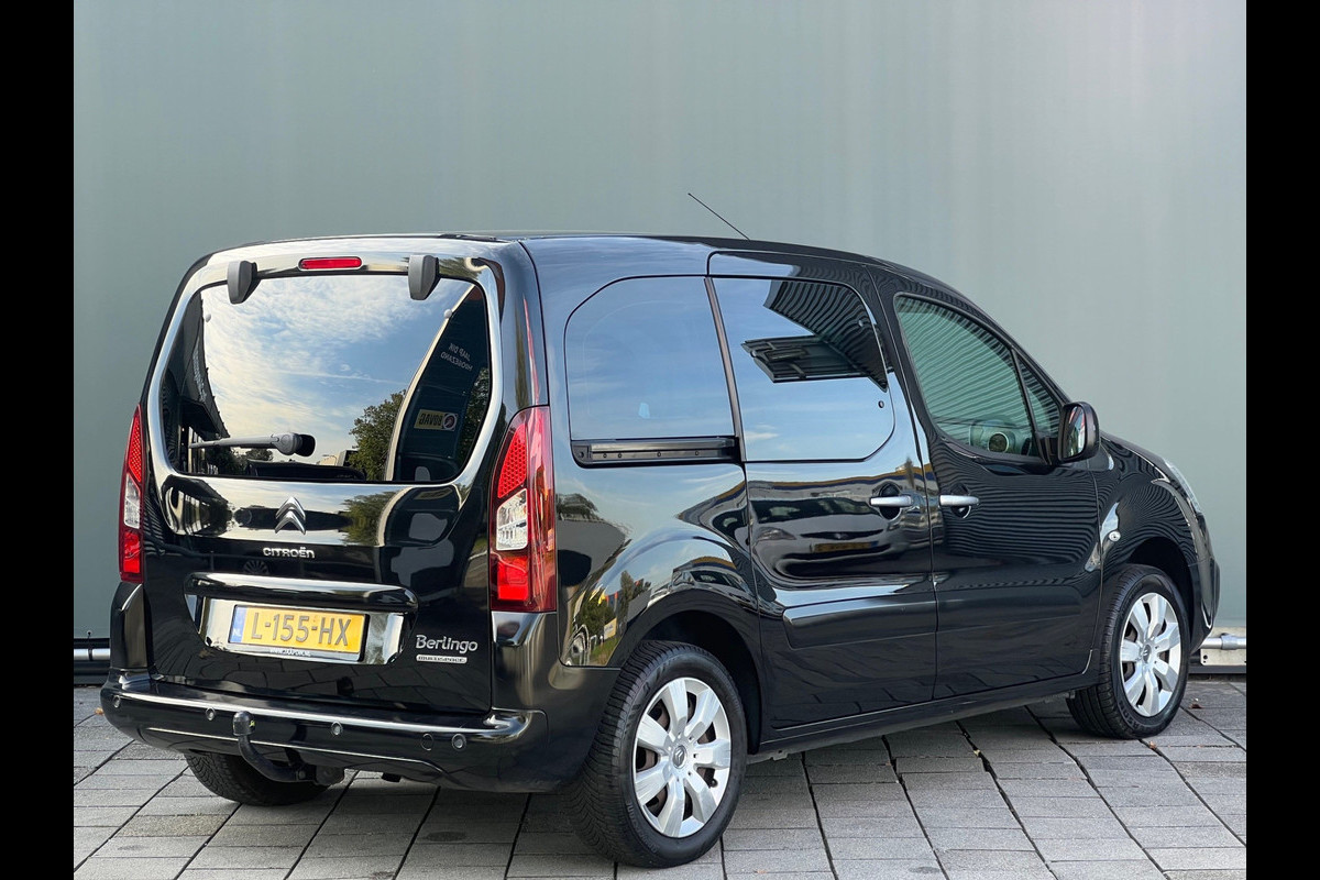 Citroën Berlingo BWJ 2017 | 1.2PT 111PK XTR | CLIMA | NAVI | STOELVERW. | TREKHAAK | CRUISE | PDC | DONKER GLAS |