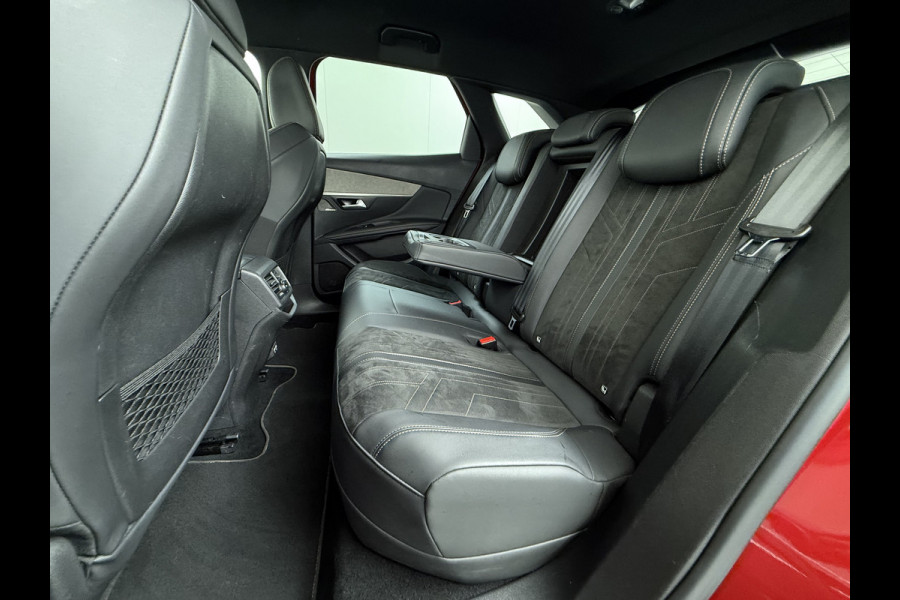 Peugeot 3008 1.6T 225pk AUT-8 GT Pack HYbrid Leer/Alcantara+Elektr.+Verwarmd Trekhaak Navi360°Camera Apple Carplay Android Ecc HiFi Premium FOCAL® Zwarte Hemel Lane Assist Dodehoekwaarschuwing 1e Eigenaar Origineel Nederlandse Auto Nieuwprijs €51.858,-