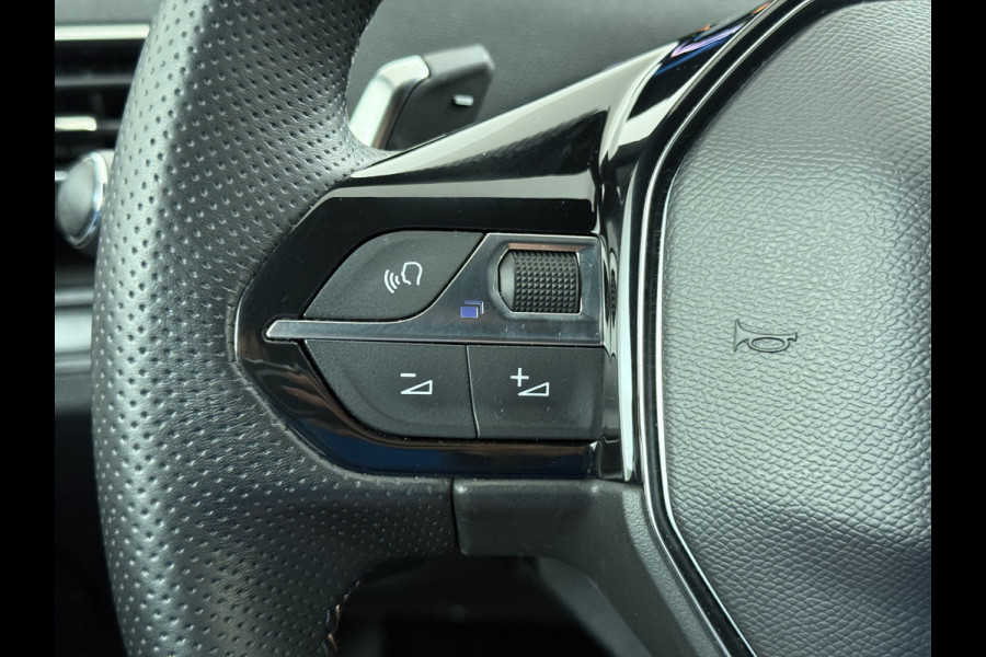 Peugeot 3008 1.6T 225pk AUT-8 GT Pack HYbrid Leer/Alcantara+Elektr.+Verwarmd Trekhaak Navi360°Camera Apple Carplay Android Ecc HiFi Premium FOCAL® Zwarte Hemel Lane Assist Dodehoekwaarschuwing 1e Eigenaar Origineel Nederlandse Auto Nieuwprijs €51.858,-