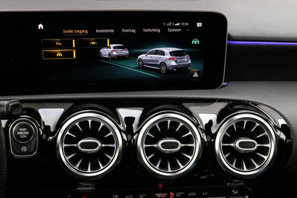 Mercedes-Benz A-Klasse AMG 35 4MATIC - PANO - BURMESTER - DEALER ONDERHOUDEN - ASSISTENTIEPAKKET - CARPLAY - A35 - EDITION ONE