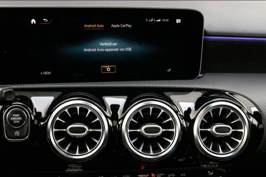 Mercedes-Benz A-Klasse AMG 35 4MATIC - PANO - BURMESTER - DEALER ONDERHOUDEN - ASSISTENTIEPAKKET - CARPLAY - A35 - EDITION ONE