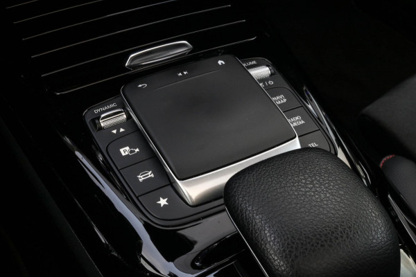 Mercedes-Benz A-Klasse AMG 35 4MATIC - PANO - BURMESTER - DEALER ONDERHOUDEN - ASSISTENTIEPAKKET - CARPLAY - A35 - EDITION ONE