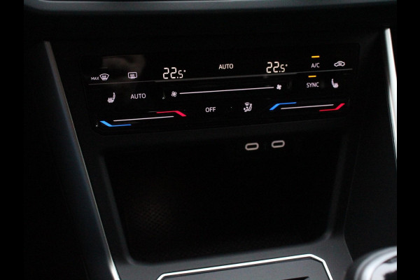 Volkswagen Polo 1.0 TSI Move | Navigatie App Connect / Android Auto / Apple Carplay Climate Control Parkeer sensoren Lichtmetalen Velgen Dab Digitale Cockpit