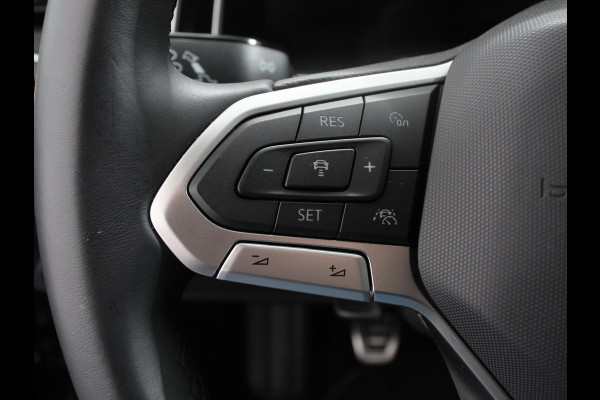 Volkswagen Polo 1.0 TSI Move | Navigatie App Connect / Android Auto / Apple Carplay Climate Control Parkeer sensoren Lichtmetalen Velgen Dab Digitale Cockpit