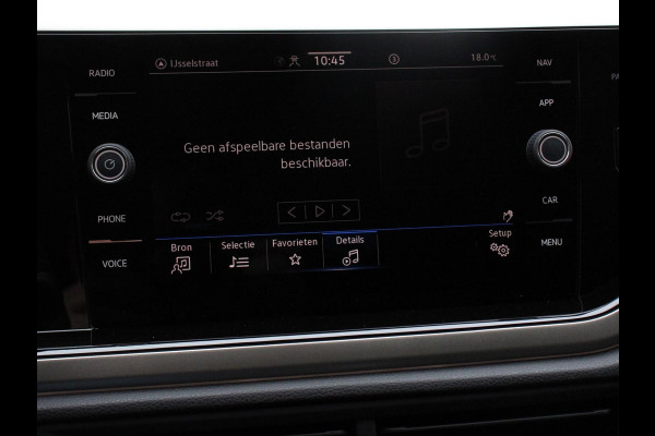 Volkswagen Polo 1.0 TSI Move | Navigatie App Connect / Android Auto / Apple Carplay Climate Control Parkeer sensoren Lichtmetalen Velgen Dab Digitale Cockpit