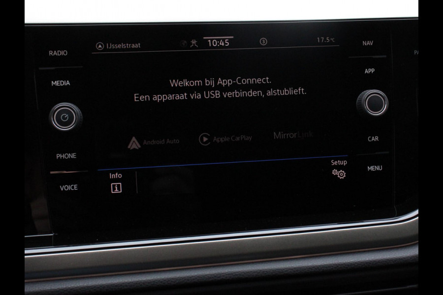 Volkswagen Polo 1.0 TSI Move | Navigatie App Connect / Android Auto / Apple Carplay Climate Control Parkeer sensoren Lichtmetalen Velgen Dab Digitale Cockpit