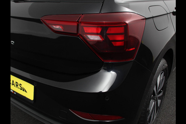 Volkswagen Polo 1.0 TSI Move | Navigatie App Connect / Android Auto / Apple Carplay Climate Control Parkeer sensoren Lichtmetalen Velgen Dab Digitale Cockpit