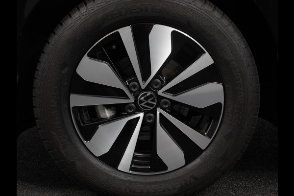 Volkswagen Polo 1.0 TSI Move | Navigatie App Connect / Android Auto / Apple Carplay Climate Control Parkeer sensoren Lichtmetalen Velgen Dab Digitale Cockpit