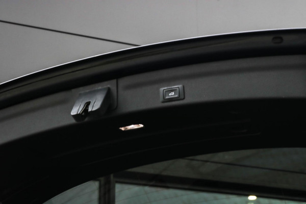 Audi A6 Avant 55 TFSI e quattro - PANO - TREKHAAK - MATRIX - 360 CAM - ELETKR. STOELEN - STUURWIEL VERWARMD - COMPETITION - 367pk