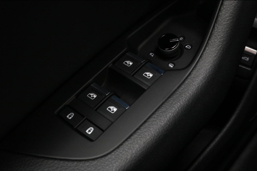 Audi A6 Avant 55 TFSI e quattro - PANO - TREKHAAK - MATRIX - 360 CAM - ELETKR. STOELEN - STUURWIEL VERWARMD - COMPETITION - 367pk