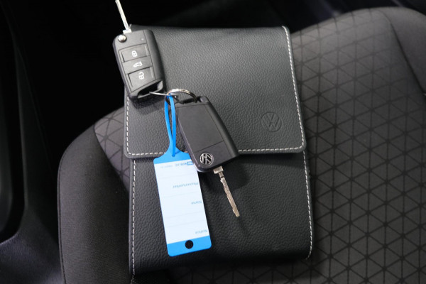 Volkswagen T-Cross 1.0 TSI Life Automaat - N.A.P. Airco, Cruise, Navi, PDC.