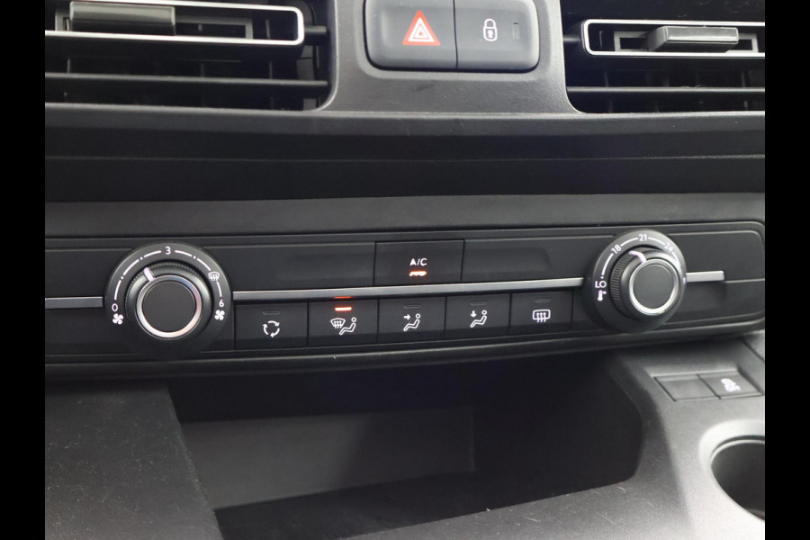 Opel Combo Tour 1.2 TURBO 5-PERS. + PANORAMA | TREKHAAK | CAMERA | 1e EIGENAAR | APPLE CARPLAY | NAVIGATIE