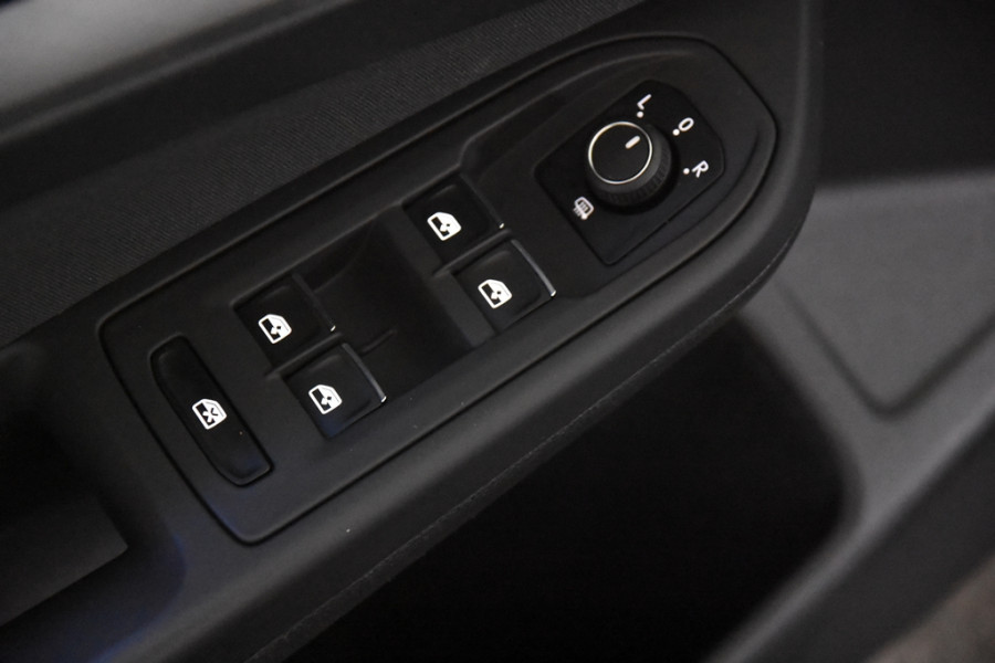 Volkswagen Golf Variant 1.0 eTSI Life *1ste Eigenaar*Ambiente*Trekhaak*