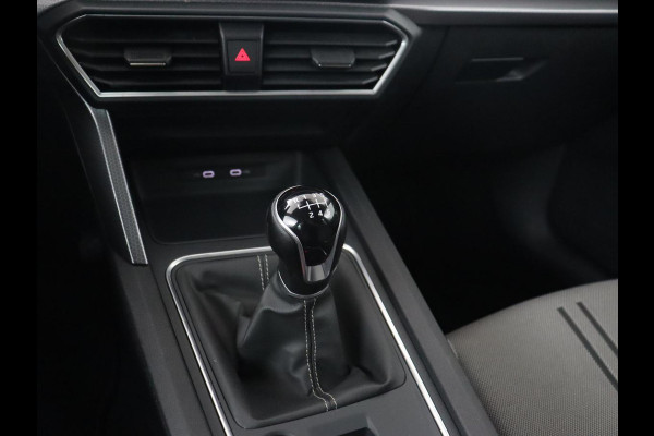 Seat Leon 1.0 TSI Style Intens | Camera | Carplay | Adaptive cruise | Navigatie | DAB | Full LED | Park Assist | Bluetooth | Climate control