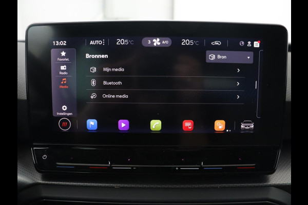 Seat Leon 1.0 TSI Style Intens | Camera | Carplay | Adaptive cruise | Navigatie | DAB | Full LED | Park Assist | Bluetooth | Climate control