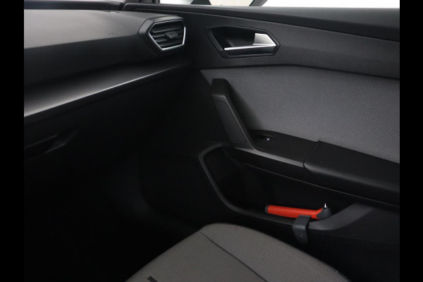 Seat Leon 1.0 TSI Style Intens | Camera | Carplay | Adaptive cruise | Navigatie | DAB | Full LED | Park Assist | Bluetooth | Climate control