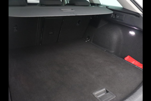 Seat Leon 1.0 TSI Style Intens | Camera | Carplay | Adaptive cruise | Navigatie | DAB | Full LED | Park Assist | Bluetooth | Climate control