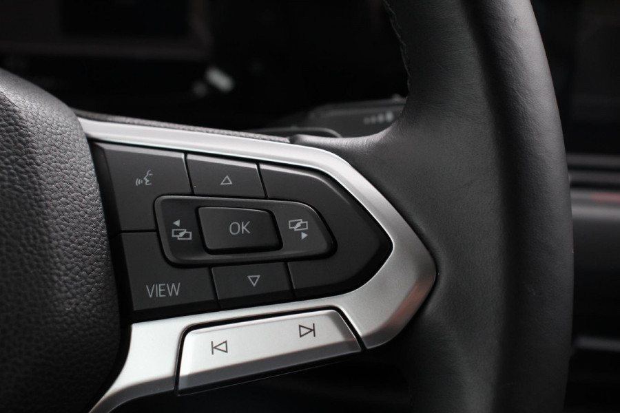 Volkswagen Golf 1.5 eTSI 150pk DSG Style Navigatie Climate Control Camera Electrische stoel verstelling Led Dab Adaptive Cruise Control