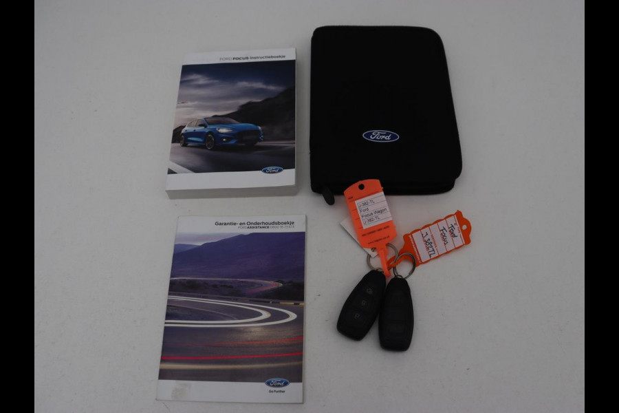 Ford Focus 1.5 EcoBoost ST Line X | Automaat | Trekhaak | Camera | Carplay | B&O Sound | Digital Cockpit | Keyless | Full LED | Climate control | Cruise control