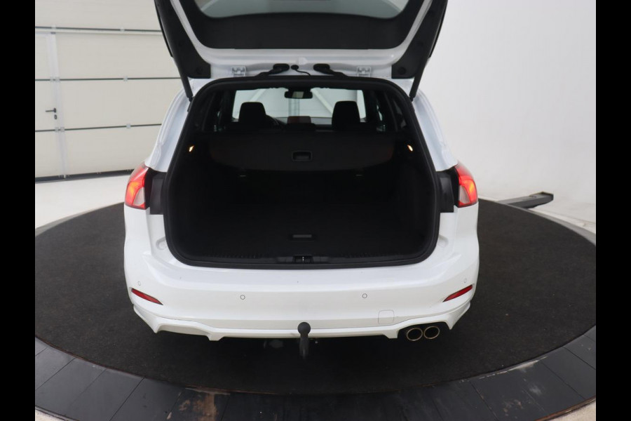 Ford Focus 1.5 EcoBoost ST Line X | Automaat | Trekhaak | Camera | Carplay | B&O Sound | Digital Cockpit | Keyless | Full LED | Climate control | Cruise control