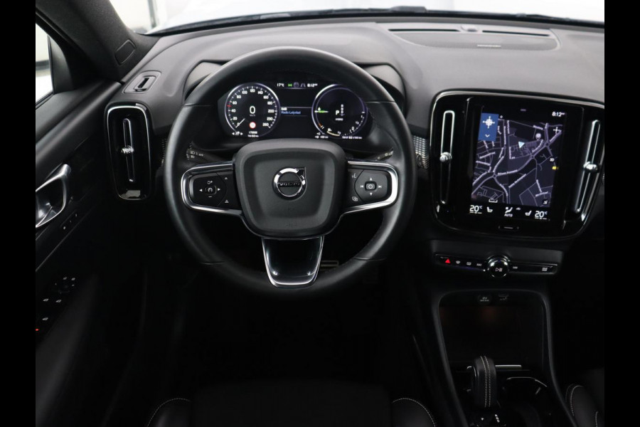Volvo XC40 1.5 T5 Recharge R Design | Panoramadak | Trekhaak | Stoel & stuurverwarming | 360 Camera | Adaptive cruise | Harman/Kardon | Carplay | Leder/Alcantara | Keyless | Carplay | Navigatie | PHEV | Plug In