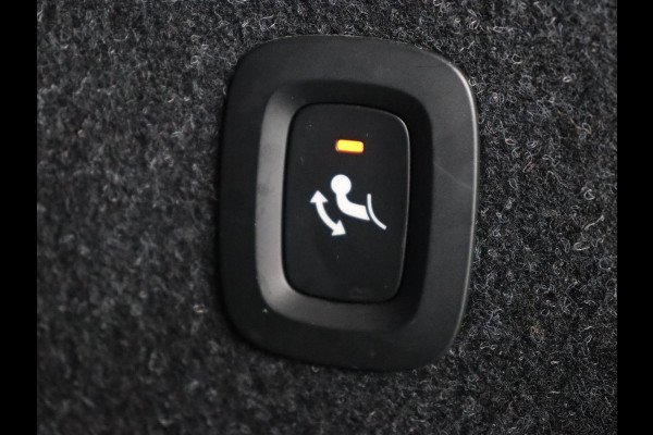 Volvo XC40 1.5 T5 Recharge R Design | Panoramadak | Trekhaak | Stoel & stuurverwarming | 360 Camera | Adaptive cruise | Harman/Kardon | Carplay | Leder/Alcantara | Keyless | Carplay | Navigatie | PHEV | Plug In