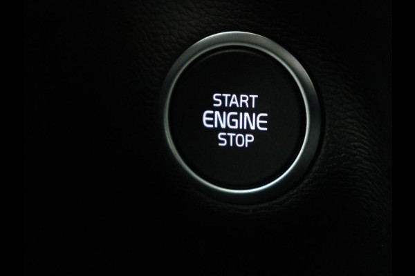 Volvo XC40 1.5 T5 Recharge R Design | Panoramadak | Trekhaak | Stoel & stuurverwarming | 360 Camera | Adaptive cruise | Harman/Kardon | Carplay | Leder/Alcantara | Keyless | Carplay | Navigatie | PHEV | Plug In