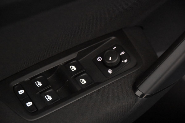Volkswagen Touran 1.5 TSI *1ste Eigenaar*Panoramadak*Navigatie*Stoelverwarming*
