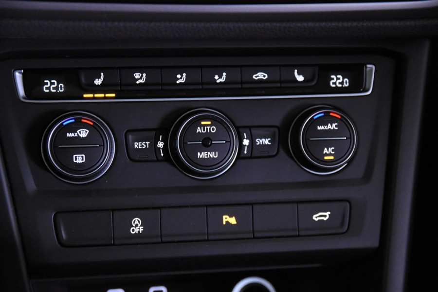 Volkswagen Touran 1.5 TSI *1ste Eigenaar*Panoramadak*Navigatie*Stoelverwarming*