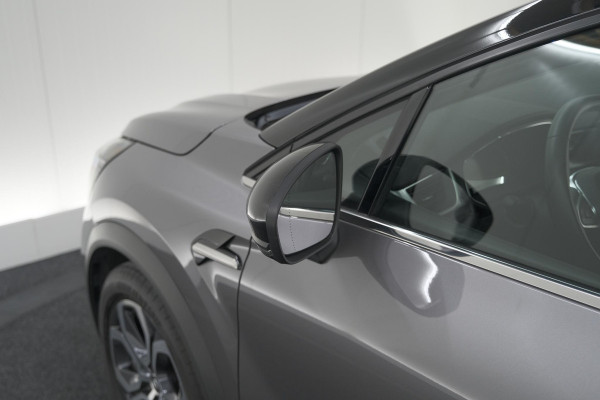 Renault Captur TCe 90 Intens | Camera | Parkeersensoren | Navigatie | 18 Inch Velgen