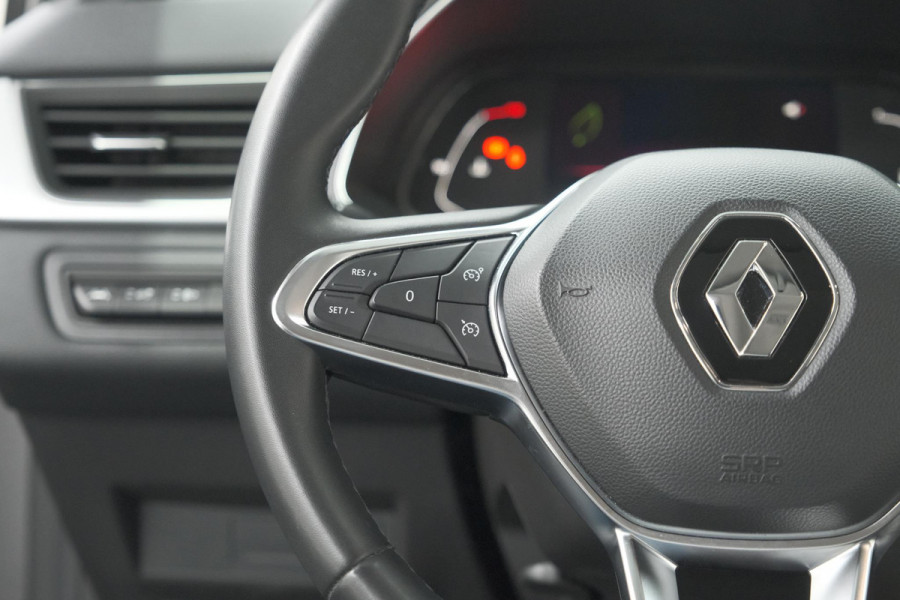 Renault Captur TCe 90 Intens | Camera | Parkeersensoren | Navigatie | 18 Inch Velgen