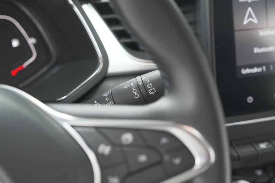 Renault Captur TCe 90 Intens | Camera | Parkeersensoren | Navigatie | 18 Inch Velgen