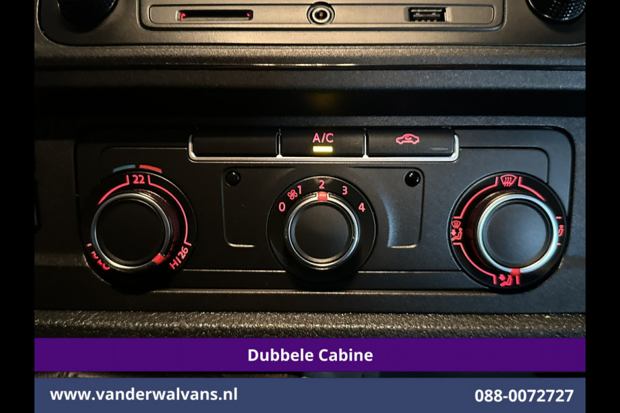 Volkswagen Transporter 2.0 TDI 150pk L2H1 Dubbele Cabine Euro6 inrichting Airco | 5-Zits | Camera | Cruisecontrol | 2500kg Trekhaak Parkeersensoren