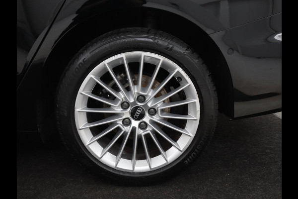 Audi A3 30 TFSI Business edition | Trekhaak | Adaptive cruise | Carplay | Park Assist | Climate control | Virtual Cockpit | Full LED | Sportstoelen | Navigatie | Parkeerhulp