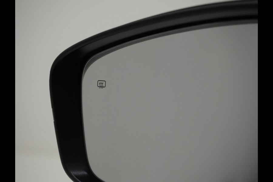 MG EHS 1.5 TGDI Luxury | Panoramadak | Adaptive Cruise | Sportstoelen | 360 | Keyless | Carplay