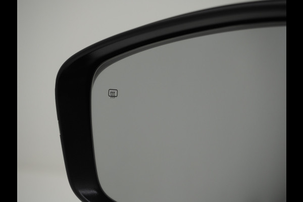 MG EHS 1.5 TGDI Luxury | Panoramadak | Adaptive Cruise | Sportstoelen | 360 | Keyless | Carplay