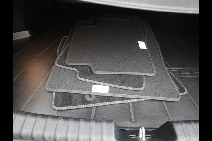 Kia ProCeed 1.4 T-GDI GT-Line / Panoramadak