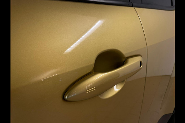 Toyota Yaris Cross 1.5 Hybrid Launch Edition AUTOMAAT AIRCO CLIMA NAVI APPLE CARPLAY STOELVERW MULTI STUUR LEER STOF NETTE AUTO