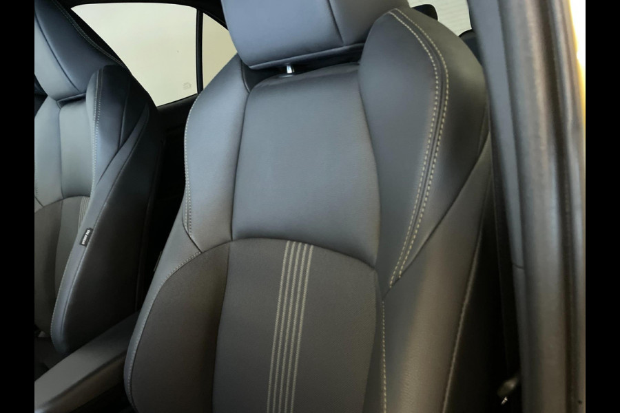 Toyota Yaris Cross 1.5 Hybrid Launch Edition AUTOMAAT AIRCO CLIMA NAVI APPLE CARPLAY STOELVERW MULTI STUUR LEER STOF NETTE AUTO