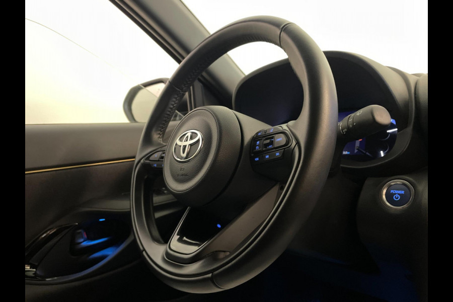 Toyota Yaris Cross 1.5 Hybrid Launch Edition AUTOMAAT AIRCO CLIMA NAVI APPLE CARPLAY STOELVERW MULTI STUUR LEER STOF NETTE AUTO