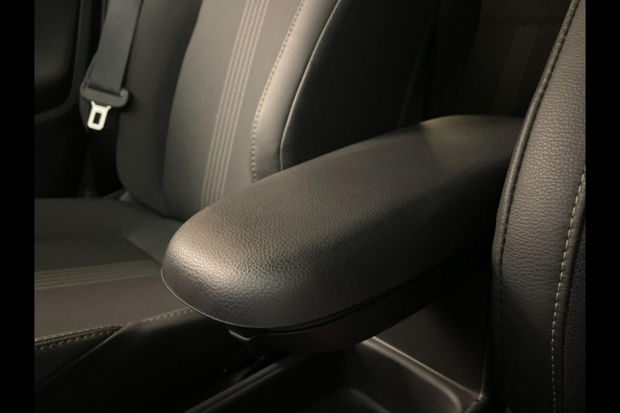 Toyota Yaris Cross 1.5 Hybrid Launch Edition AUTOMAAT AIRCO CLIMA NAVI APPLE CARPLAY STOELVERW MULTI STUUR LEER STOF NETTE AUTO