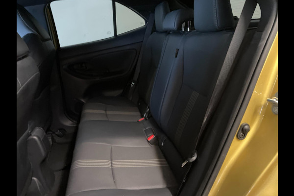 Toyota Yaris Cross 1.5 Hybrid Launch Edition AUTOMAAT AIRCO CLIMA NAVI APPLE CARPLAY STOELVERW MULTI STUUR LEER STOF NETTE AUTO
