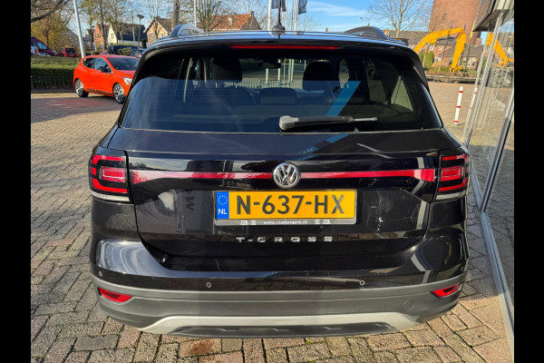 Volkswagen T-Cross 1.0 TSI Life Navi / Clima / LM 17'' / P-sensoren V+A / Stoelverwarming