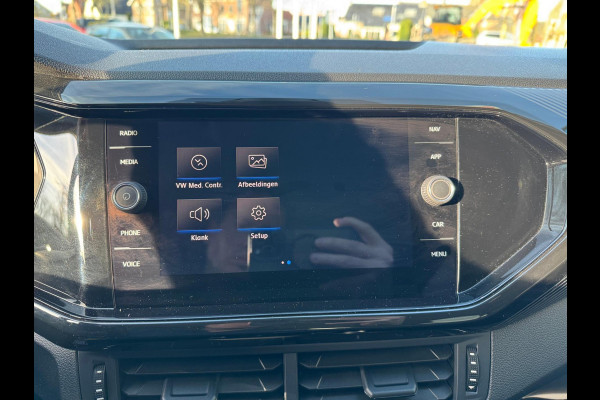 Volkswagen T-Cross 1.0 TSI Life Navi / Clima / LM 17'' / P-sensoren V+A / Stoelverwarming