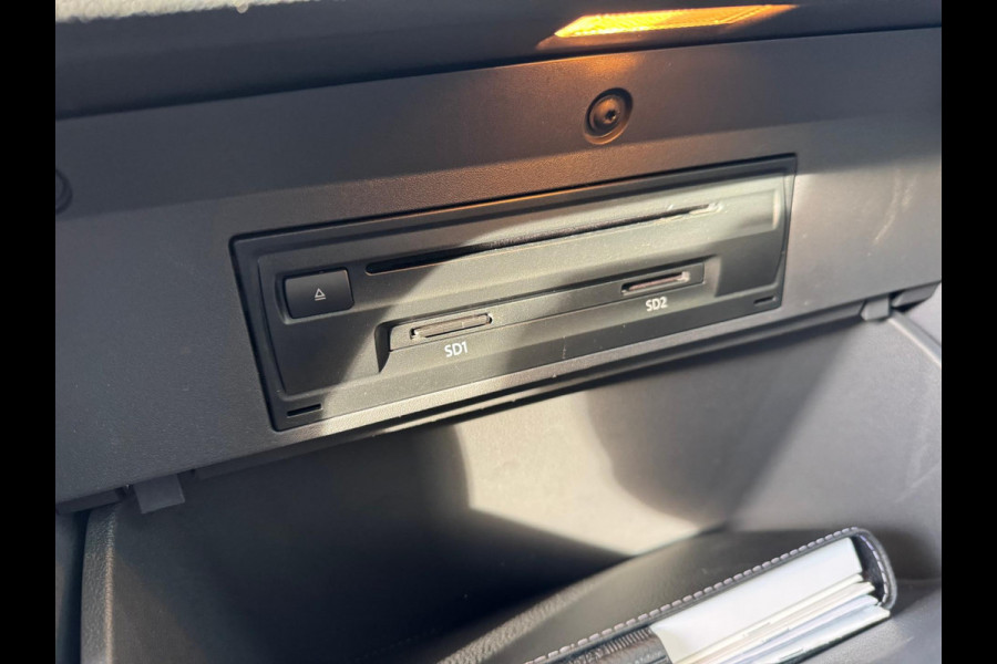 Volkswagen T-Cross 1.0 TSI Life Navi / Clima / LM 17'' / P-sensoren V+A / Stoelverwarming